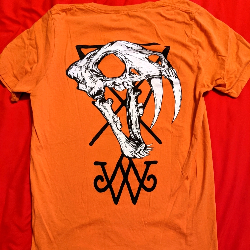 Welcome Sabertooth T-shirt Men's Medium